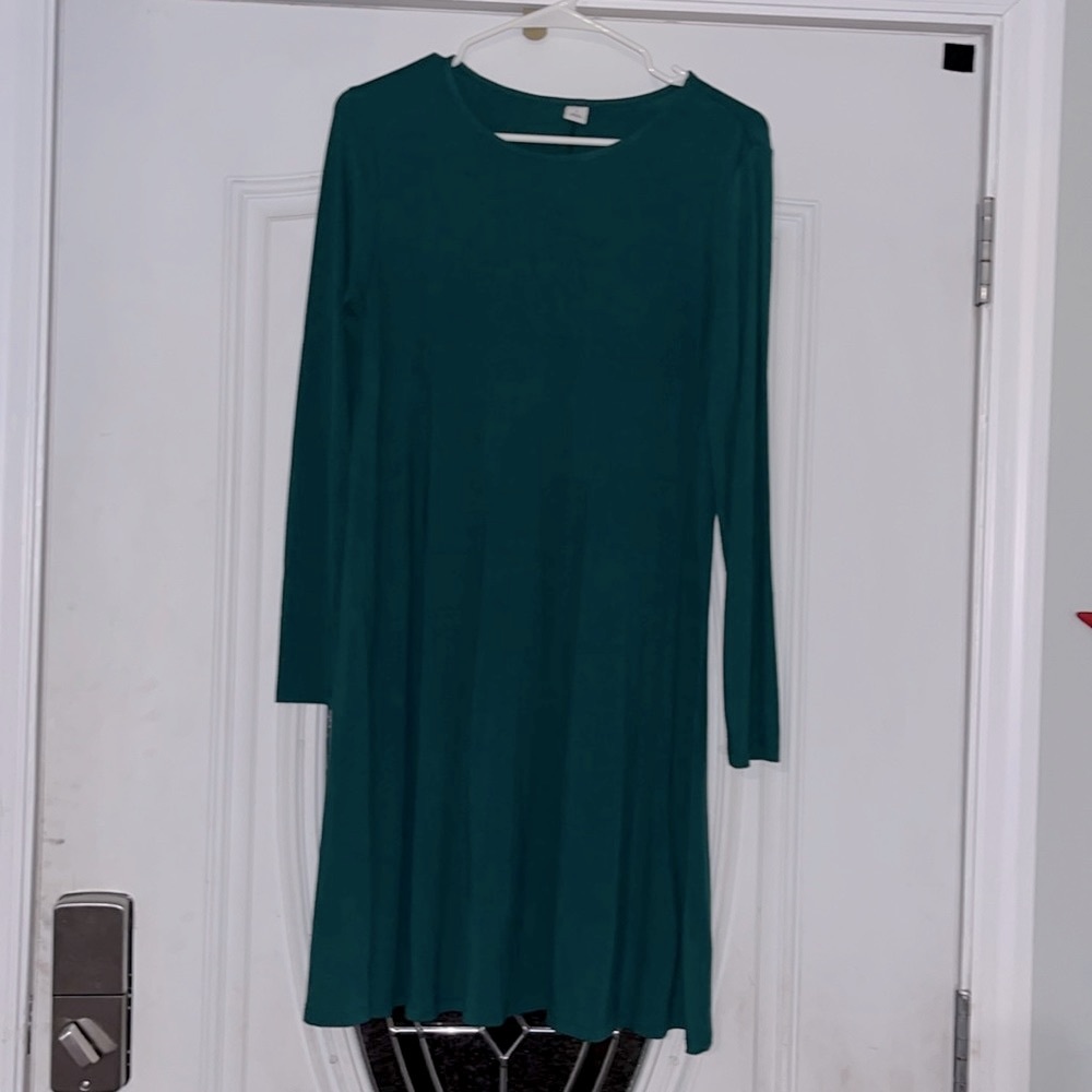 Small Green Old Navy long sleeve dress